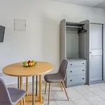 Iris Guest house