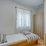 Guest house Iris 3*